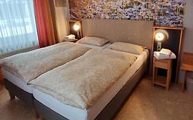B & B Gaestehaus Schmidt